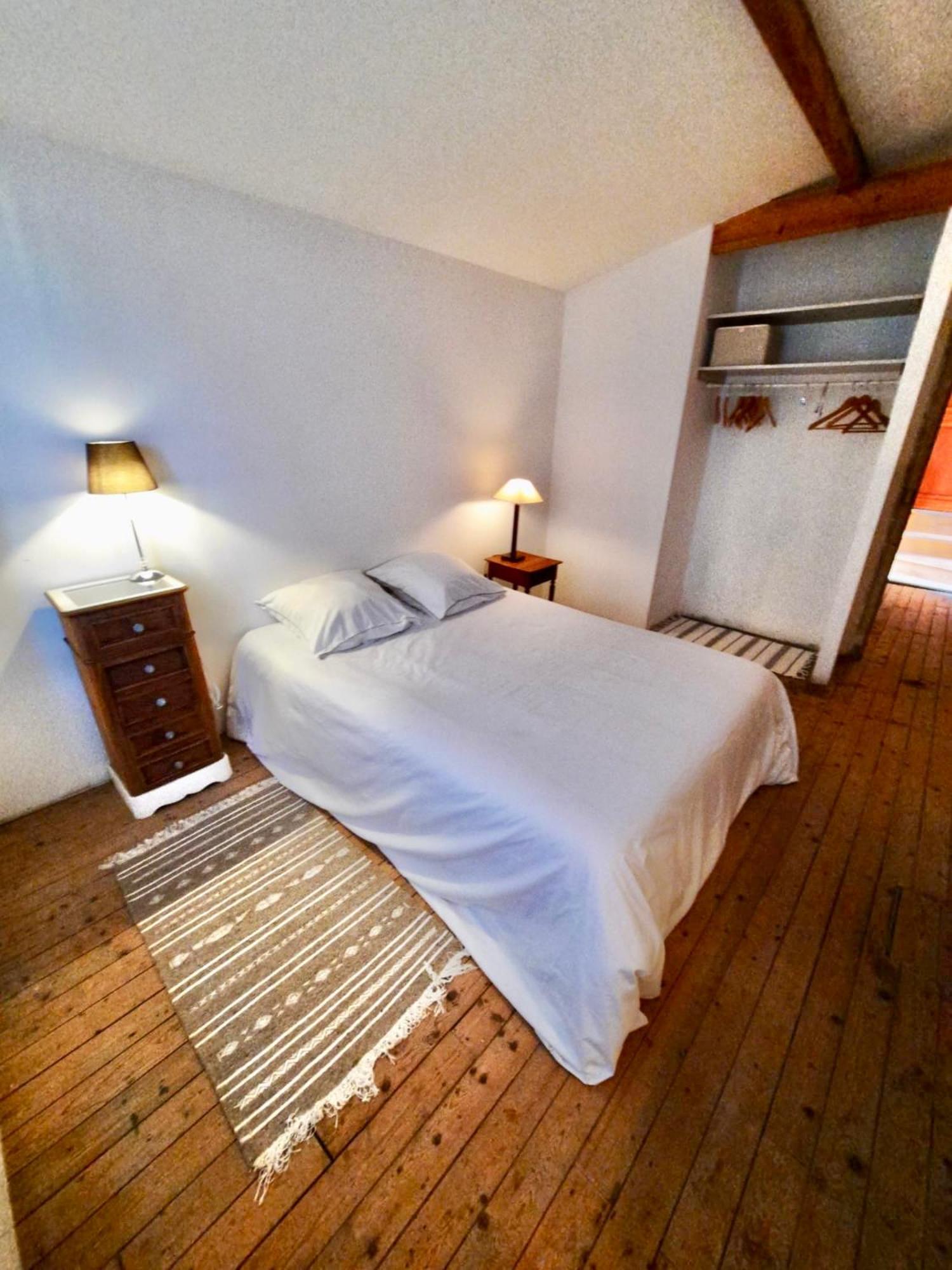 Pierres Et Jardins Bed and Breakfast Senlis  Eksteriør billede