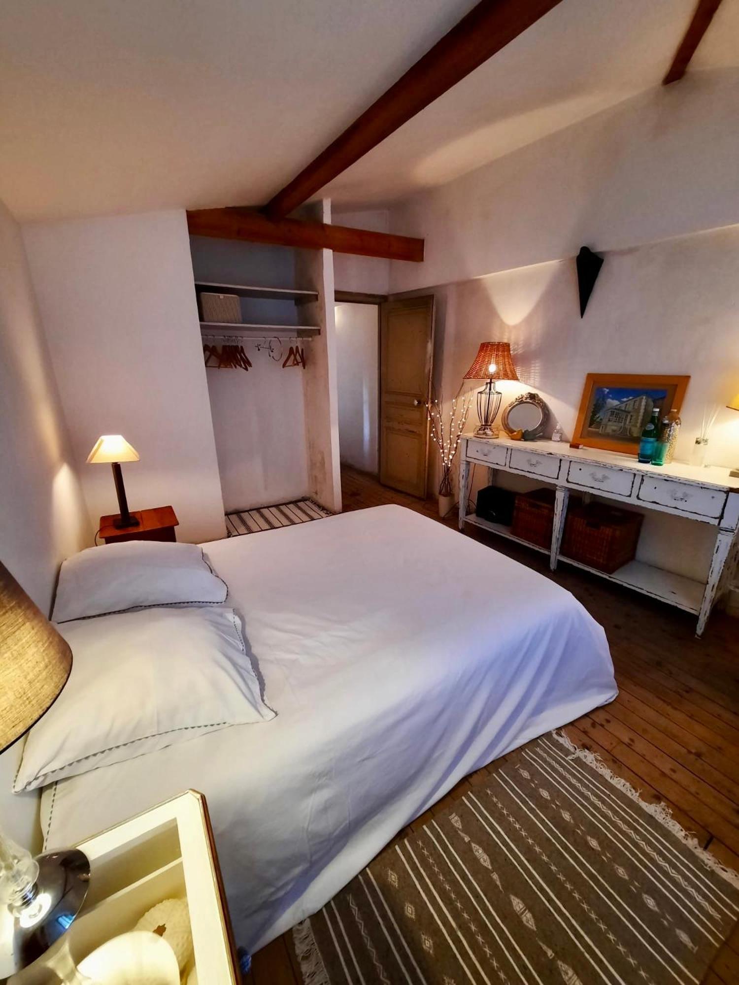 Pierres Et Jardins Bed and Breakfast Senlis  Eksteriør billede